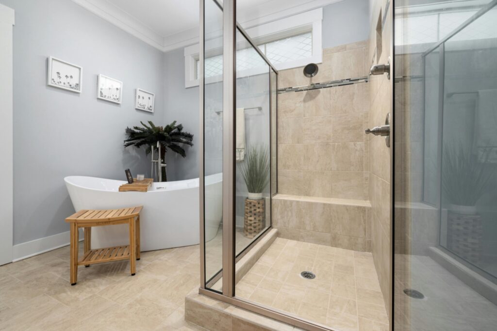 Innovative Ideas for Glass Shower Doors in Modern Interiors